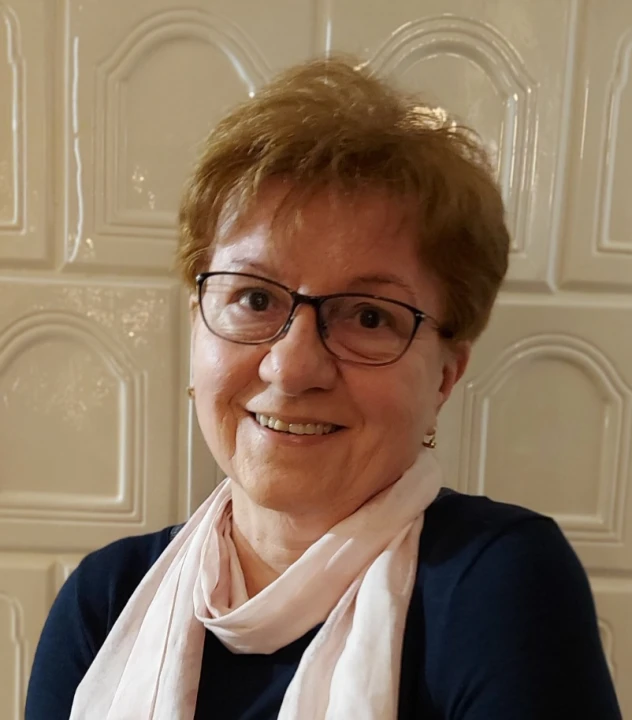Dr. Sz. Molnár Anna